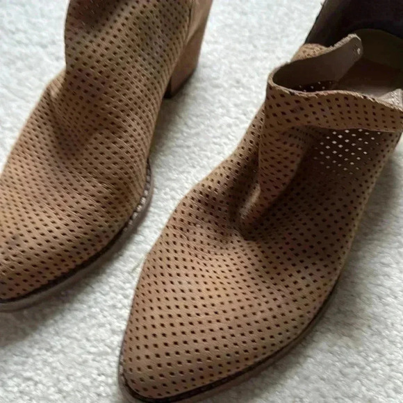 Dolce Vita boots - Picture 4 of 5